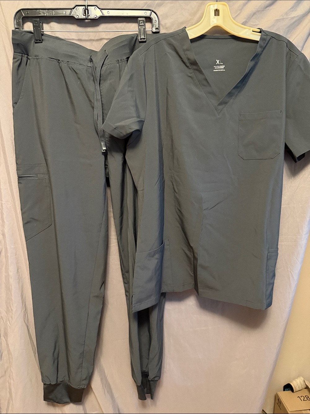 Unbranded Men’s Jogger Scrub Pants in Slate Gray